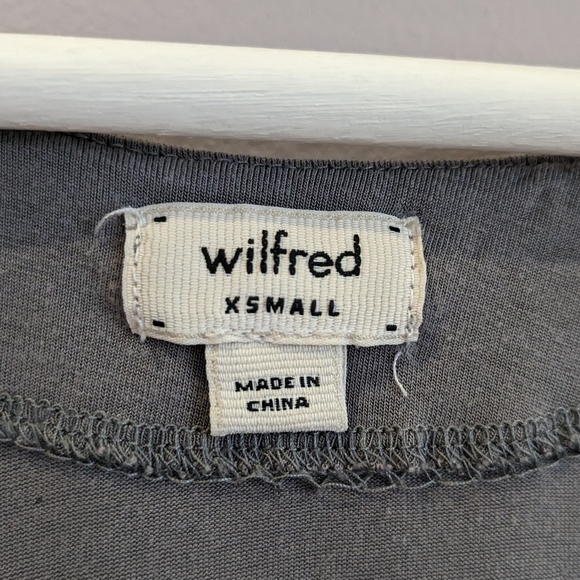 WILFRED Aritzia Tunic Dress Grey Draped V Neck Short sleeve Bubble Hem Mini Sz S - Picture 3 of 7